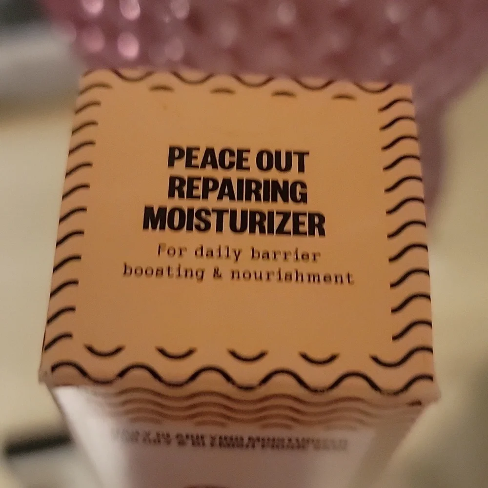 Peace Out Repairing Moisturizer.1.7 Oz. Full Sized. Never Used. - Picture 3 of 9